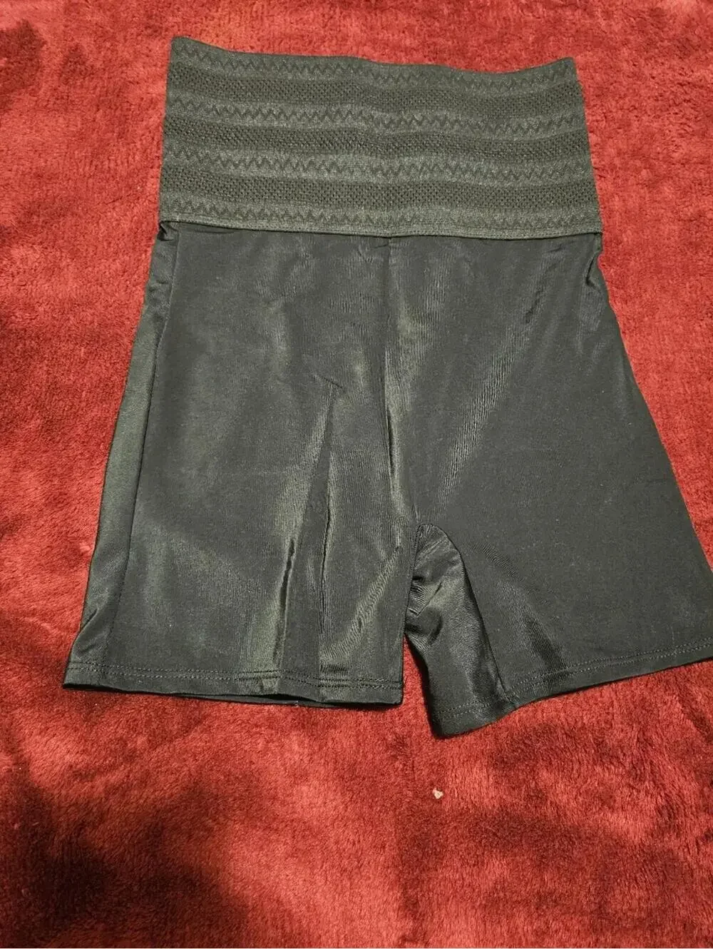 Marilyn Monroe sleek black
